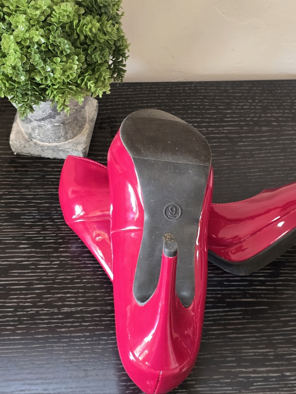 Worthington Raspberry Red Heels Pumps Size 9 - Picture 4 of 5